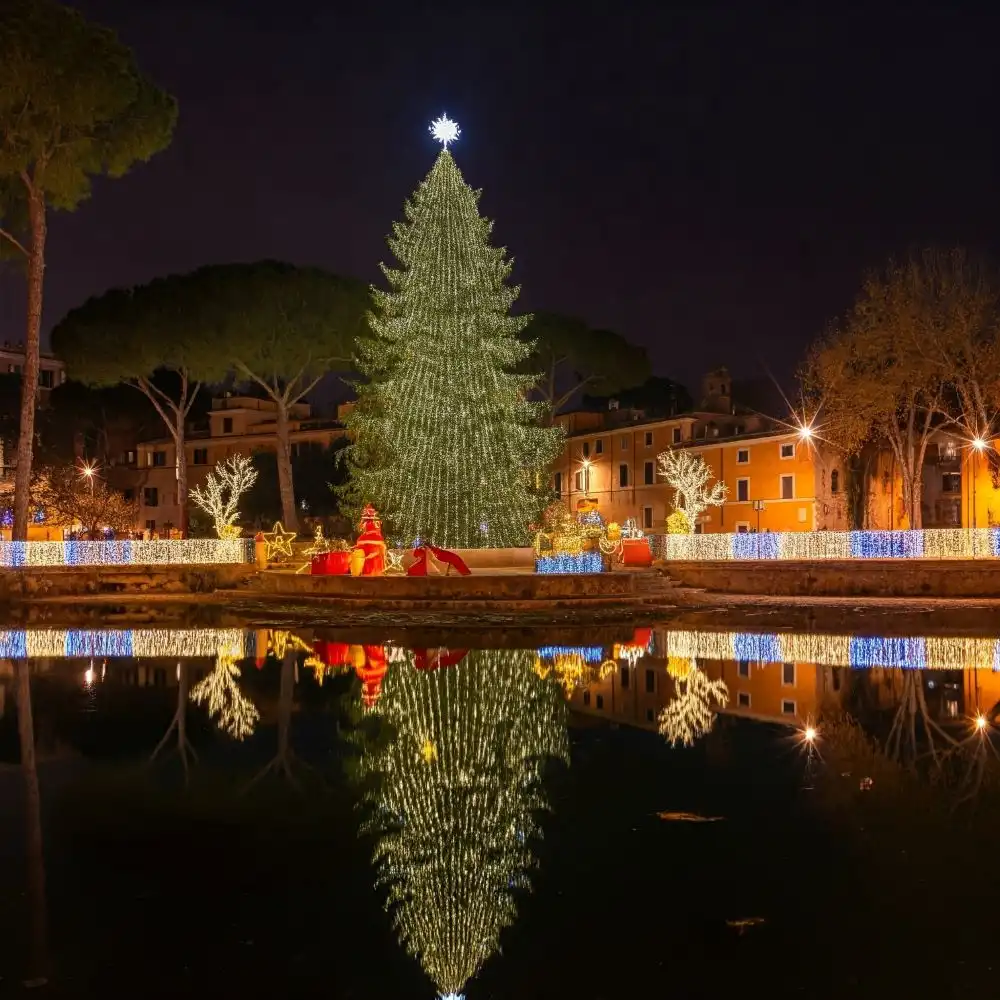 Natale di Roma al Laghetto Eur, albero di Natale che si riflette sul laghetto